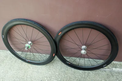 Paire de roues carbone CELENO 60
