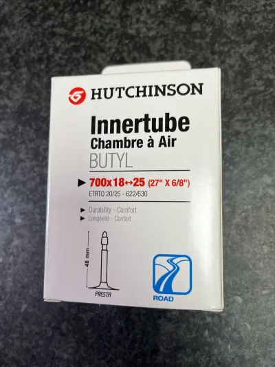 Chambre à Air HUTCHINSON BUTYL 700x18/25c Valve 48 mm