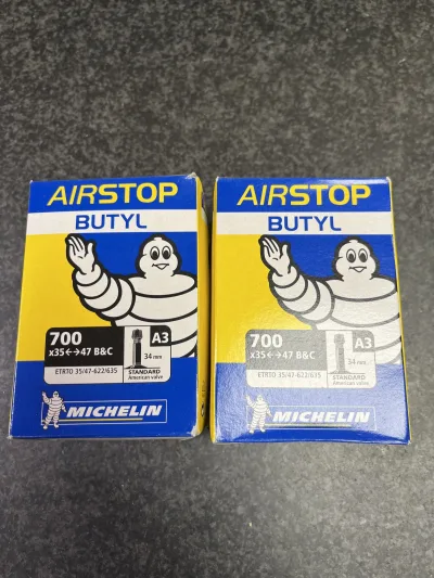 x2 Chambres à air Michelin AIRSTOP A3 700x35-47 Schrader